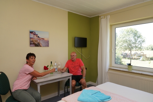 zimmer-box-bett